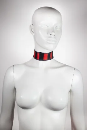 Striped choker size M
